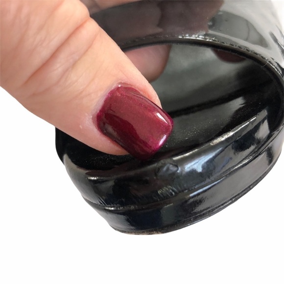 Vera Wang Lavender Black Patent Peep Toe Heels - Picture 13 of 13